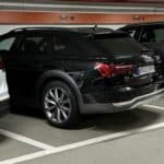 Sixt IVAR VW Tiguan als Mietwagen bei Sixt im Parkhaus. Moderner SUV in der Kategorie IVAR mit Automatikgetriebe und viel Platz für Familien und Gepäck.